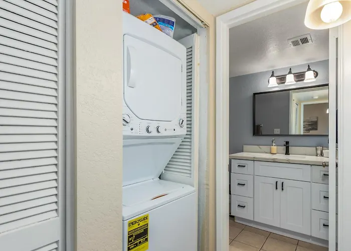 Apartment Greenbelt Condo-patiopooltennisold Town 5min *
