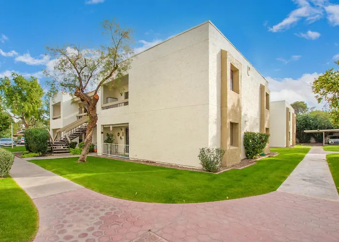 Apartment Greenbelt Condo-patiopooltennisold Town 5min Scottsdale