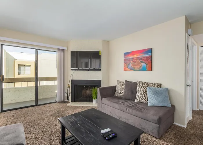 Apartment Greenbelt Condo-patiopooltennisold Town 5min *
